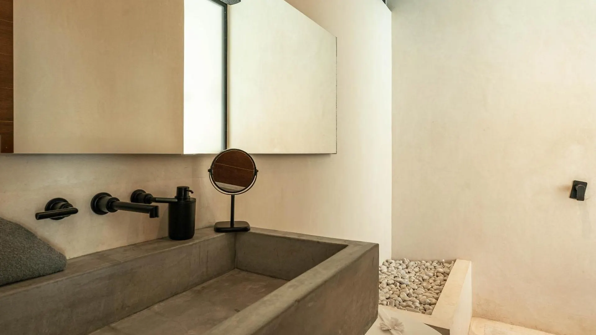 Waterhouse Deluxe Villa Private Pool 10 Pax Τουλούμ